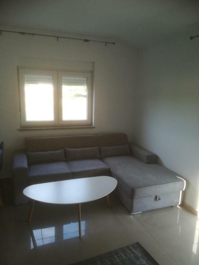 Apartman Ki Apartment Pula Luaran gambar